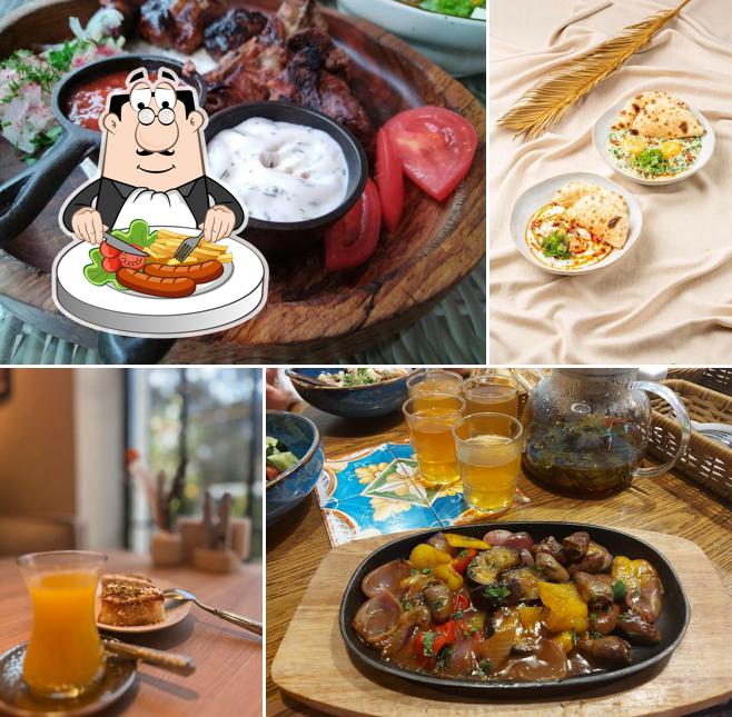 Еда в "Паприке"