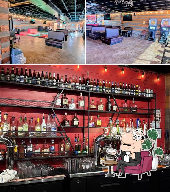 Barking Rooster Country Bar