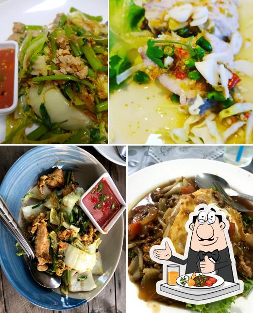 สุกี้บ้านไร่ศรีราชา หมูชูพงษ์