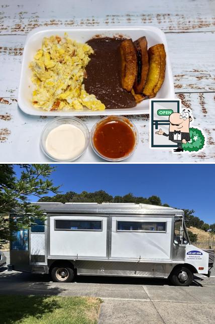 breakfast by yanira's