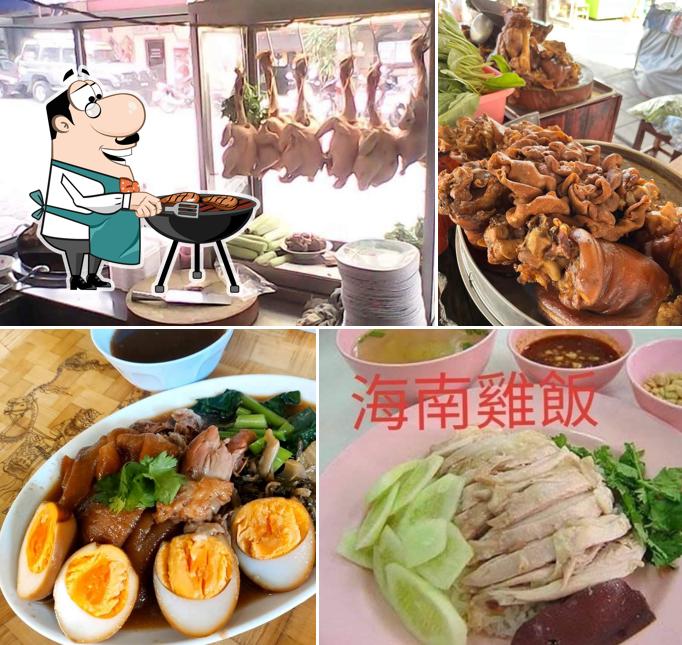 Joy's Chicken Rice and Pork Leg Restaurant。