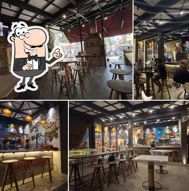 The Mad Chicken Restaurant
