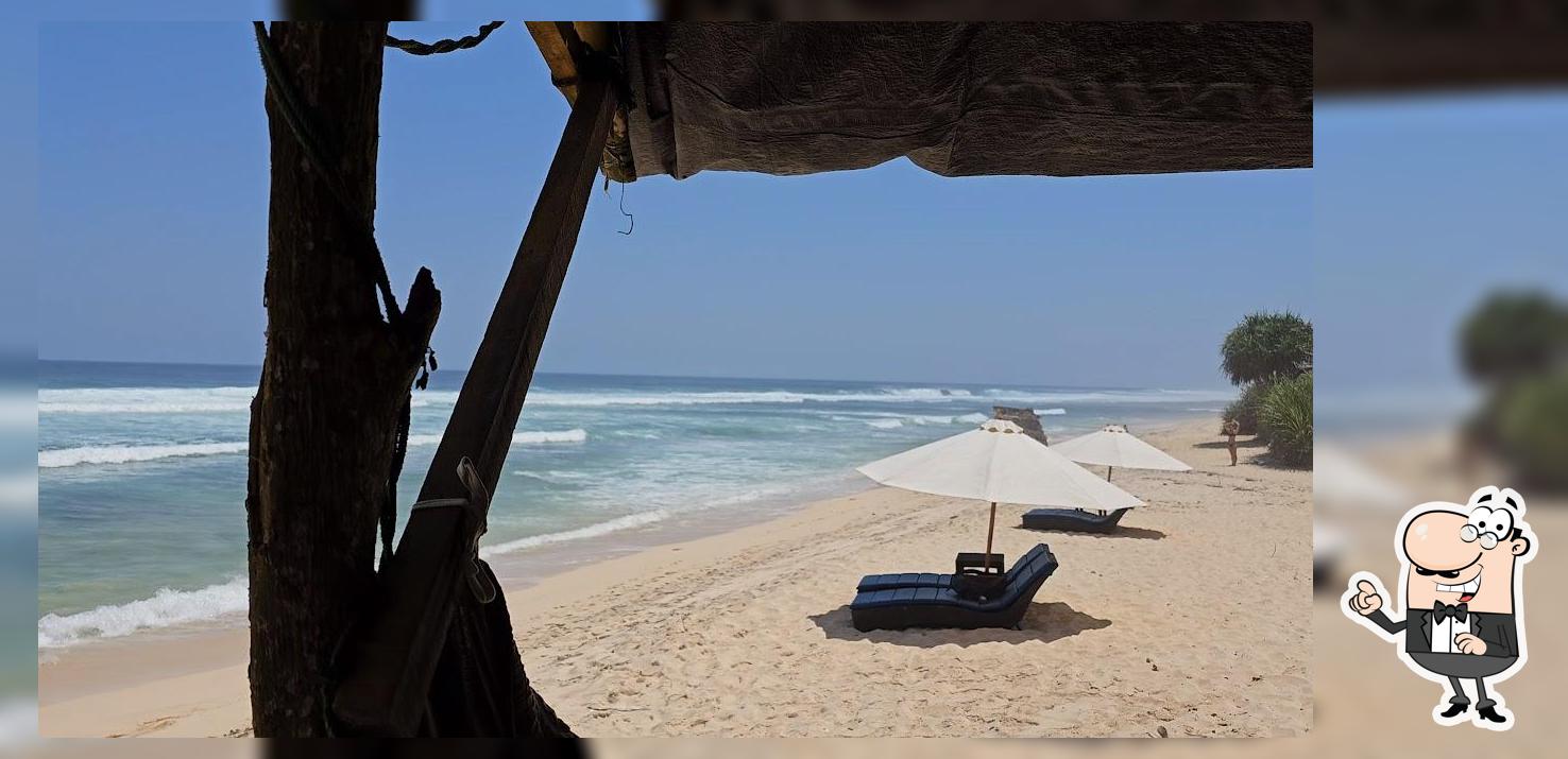 Beach Warung Nungalan