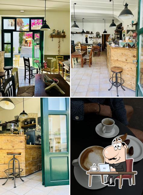 Blue Roots. Caffè Bar & Concept Store