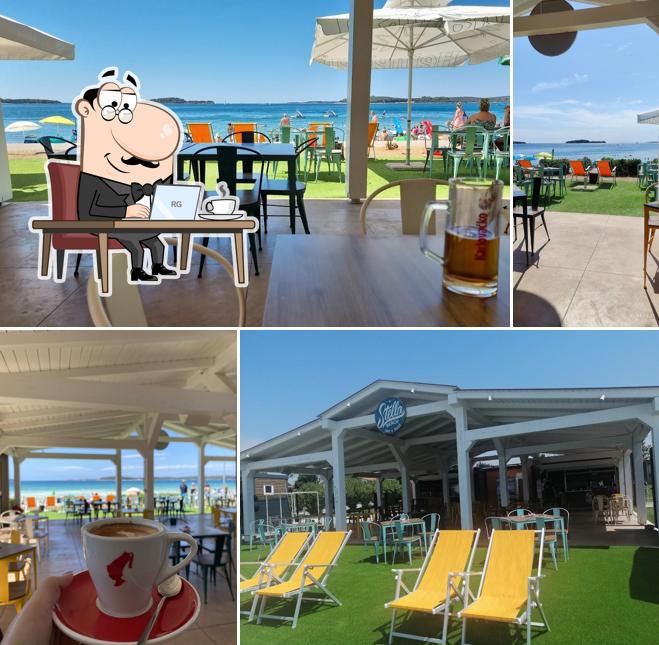 Stella beach bar