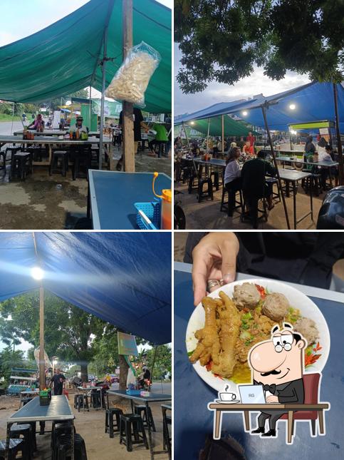 Bakso Solo Merdeka