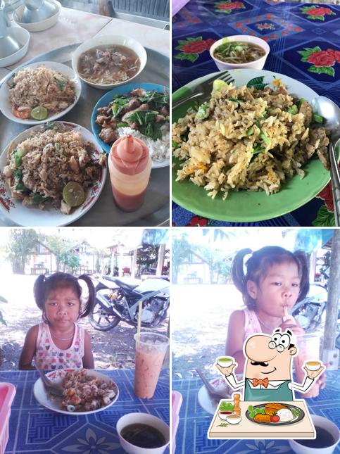 ร้านอาหารลุงชา