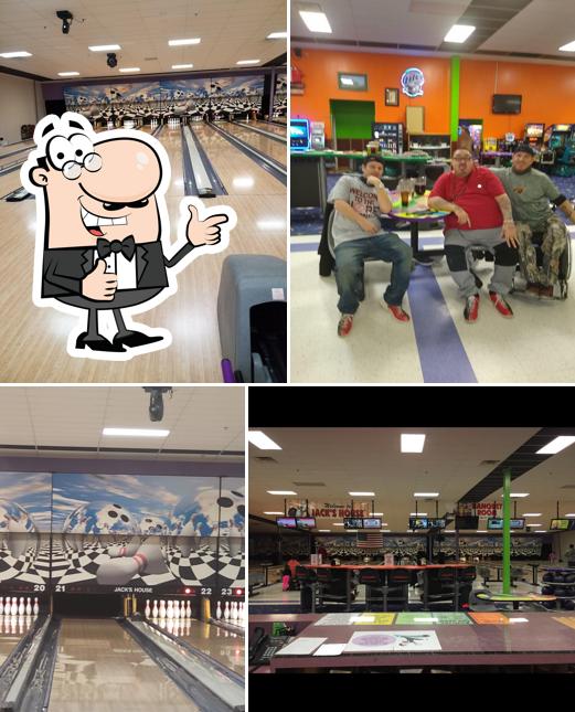 Jack's House Bowling