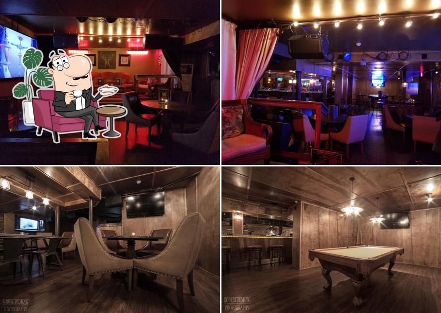 The Point Bar and Lounge