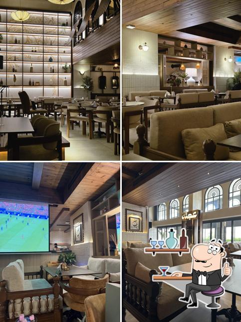 Ajaa Restaurant مطعم عجئة