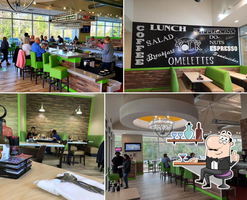 The Toasted Yolk Cafe
