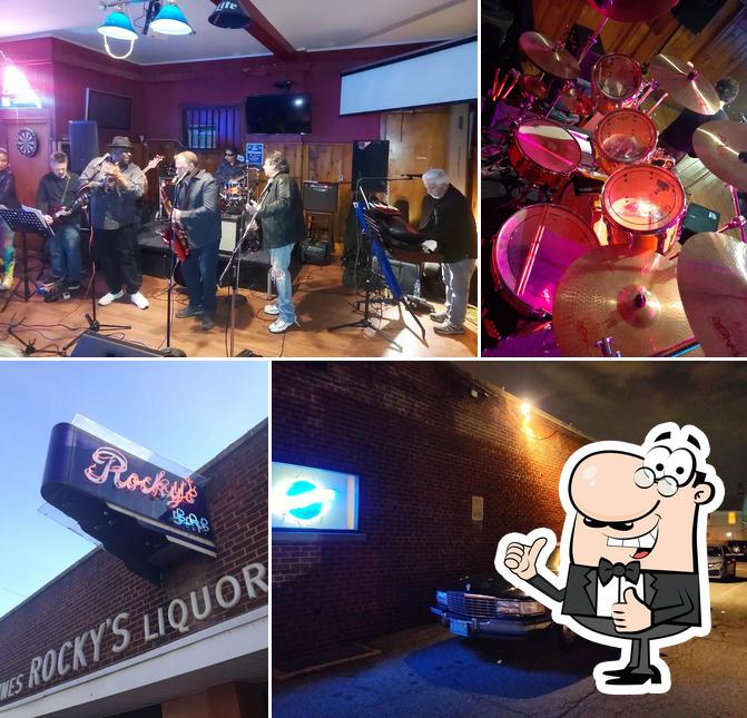 Rocky's Bar & Grill