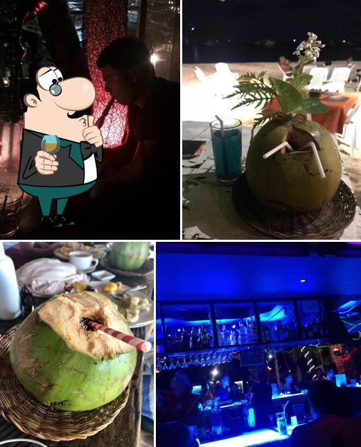 Coco Loco Bar & Restaurant