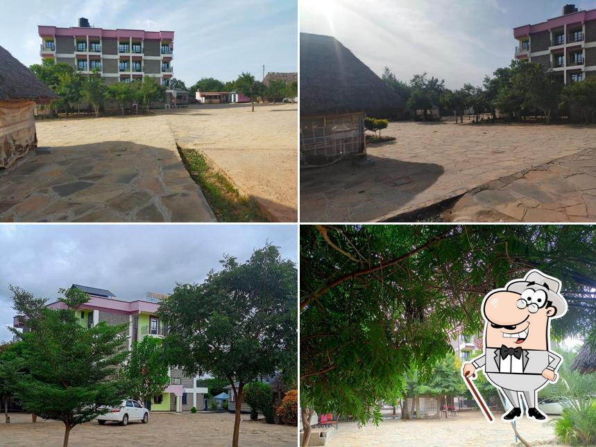 Mutomo Highway Cottages
