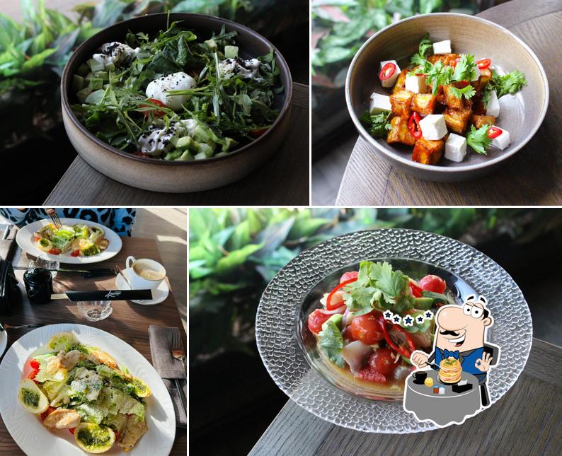 Еда в "Lounge cafe"