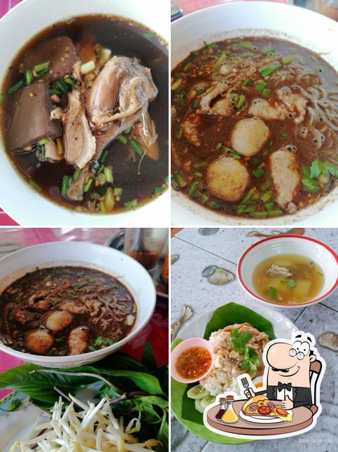 ร้านก๋วยเตี๋ยวเป็ดตุ๋น อาหารตามสั่ง