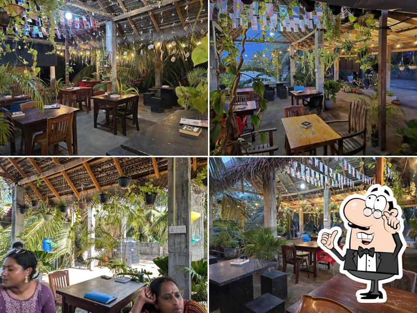La Bāshi Restaurant and Cafe