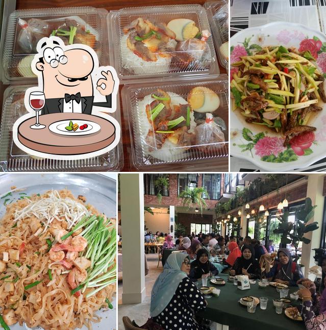 Husnee Halal Food Restaurant