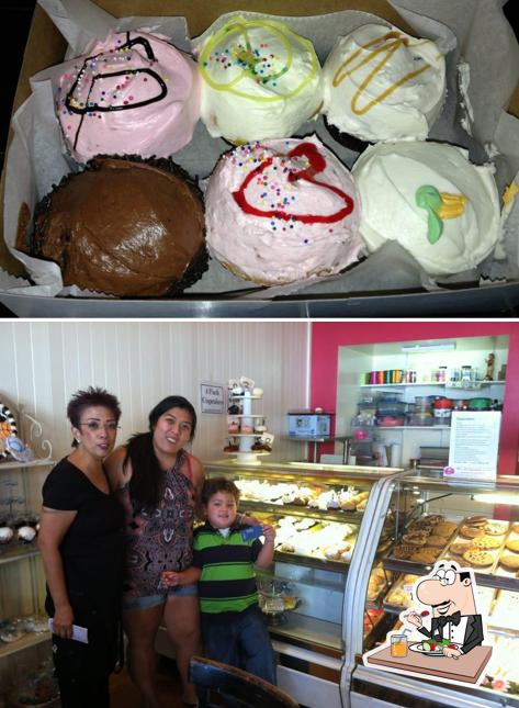 Mrs A's Cupcakes & Cookies