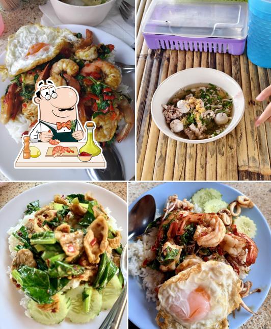 ร้านต้นสักตามสั่ง..หมูกรอบ สุกี้ทะเล