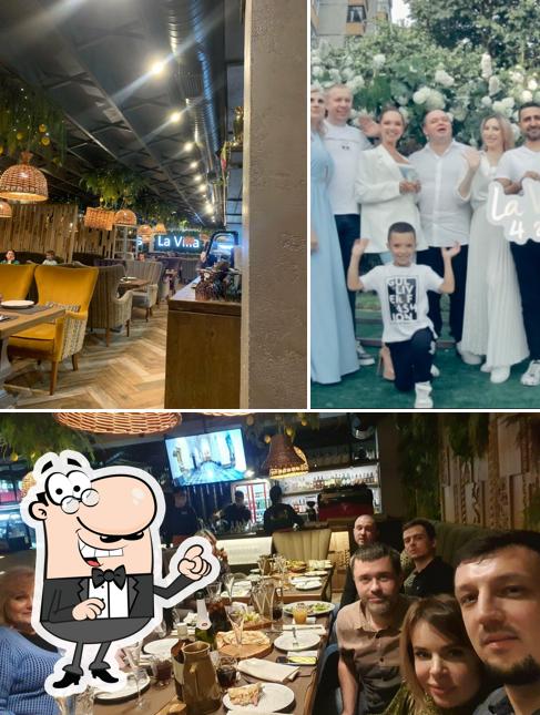 Это фото, где изображены внешнее оформление и барная стойка в La Villa