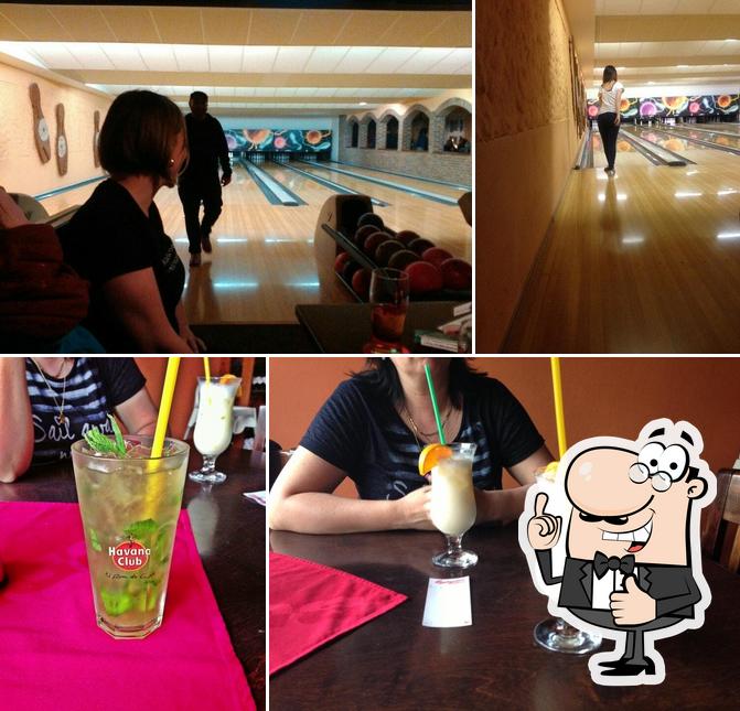Bowling palace