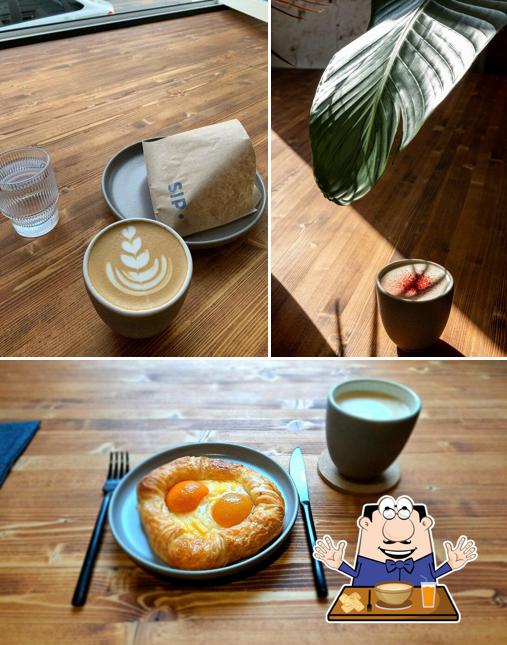 Еда в "Sip Coffee"