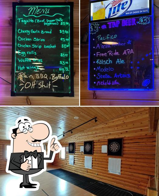 Bears Den Lounge