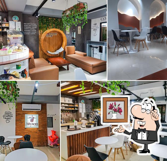 Allyson Cafe