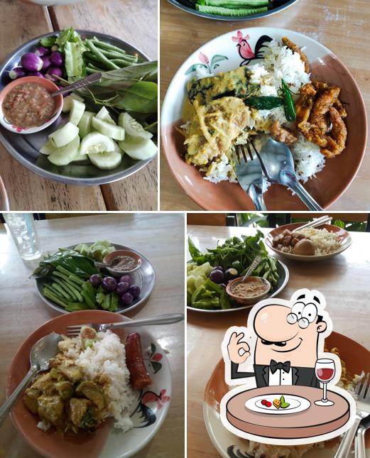 Ban Roi Kao Thai Curries