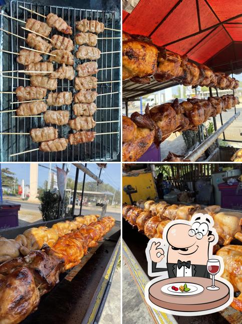 ร้านไก่หมุนห้าลาว สาขาวัดสิงห์