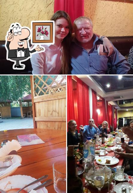 Посмотрите на внутренний интерьер "Шеша Беш"