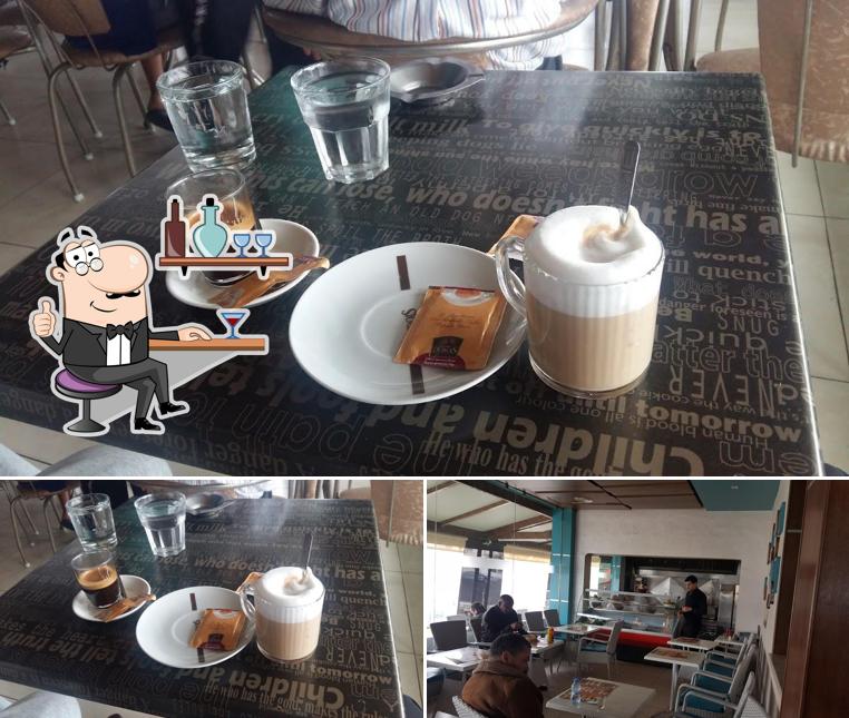 Café et Restaurant Azurite
