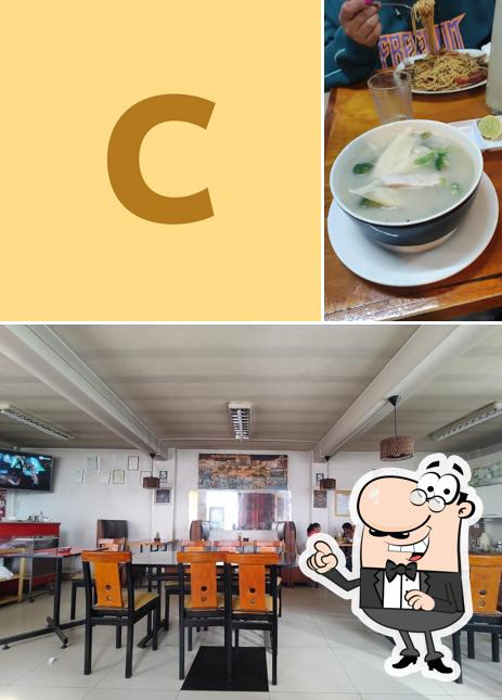 Chifa y caldo de gallina Villalba