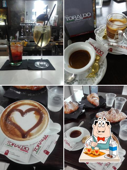 Momart Cafè Lounge Bar
