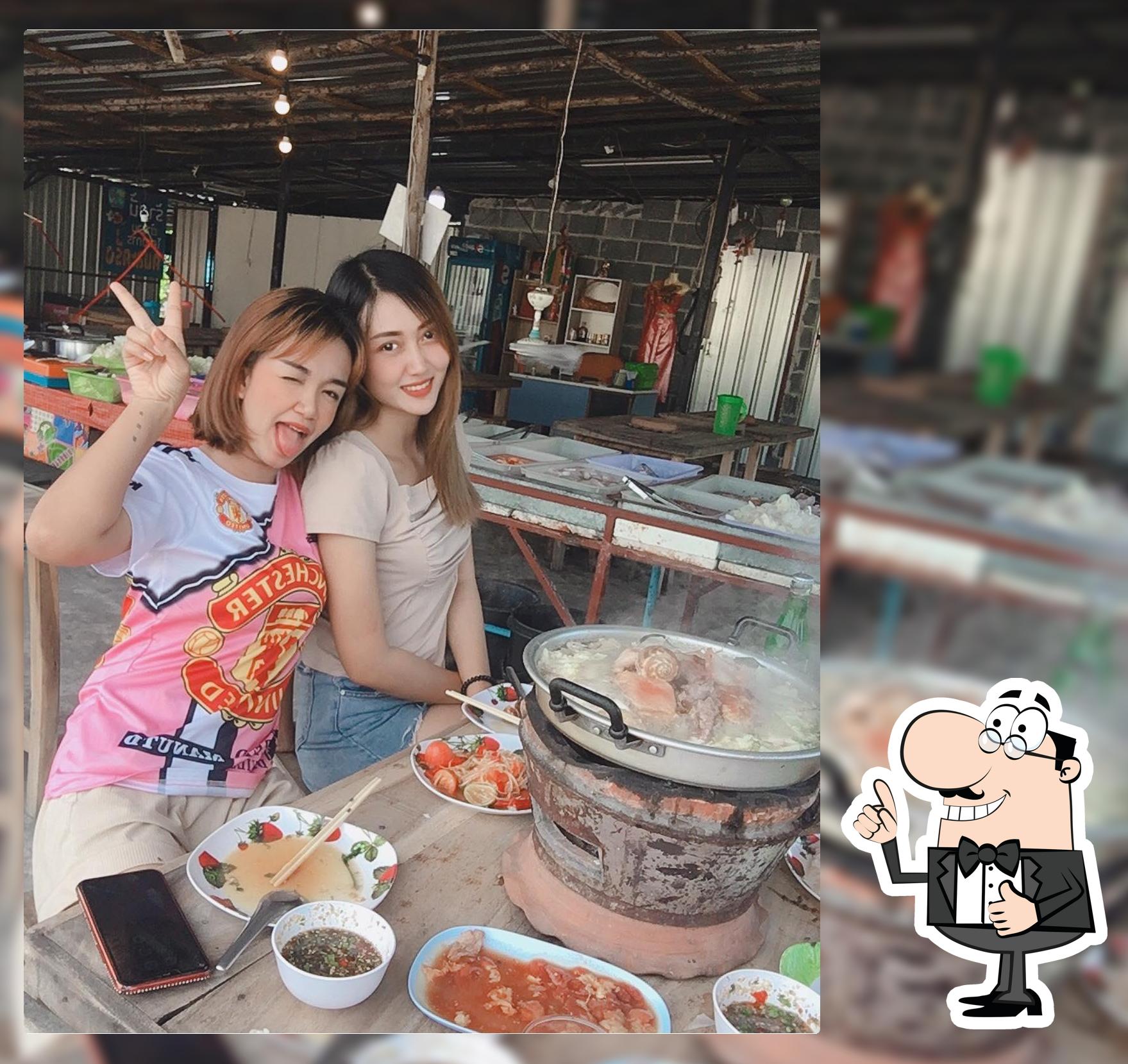 นันนันหมูกระทระบุฟเฟ่ต์ เศษฐีเรือทอง