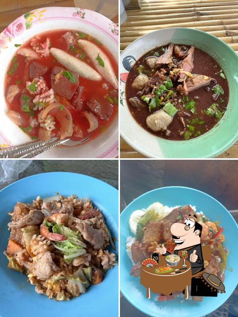 ร้านก๋วยเตี๋ยวเนื้อพลอยใส