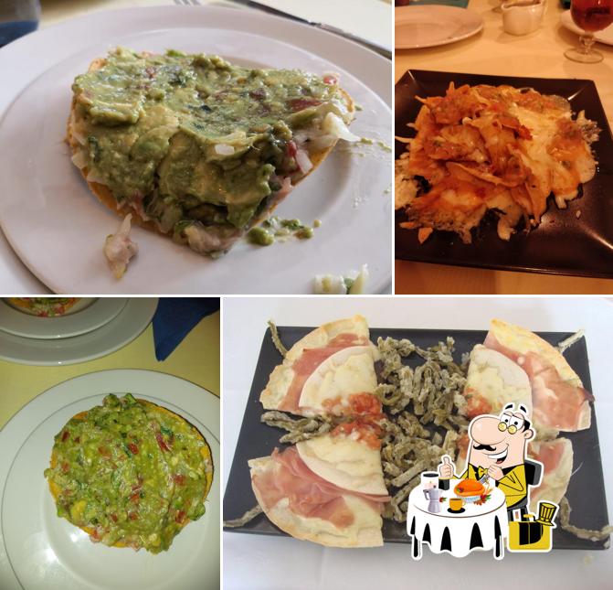 Еда в "POLLO LOCO"