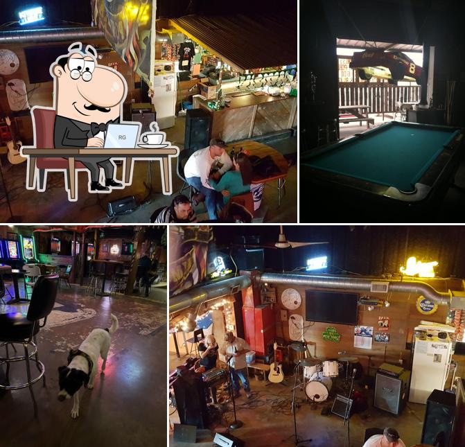 Papa Joe's Texas Saloon