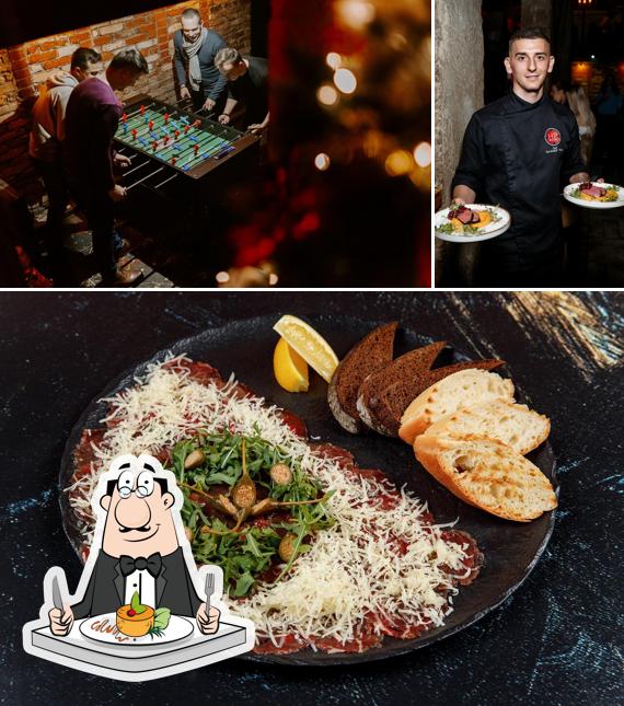 Еда в "Хукаплейс Колас"