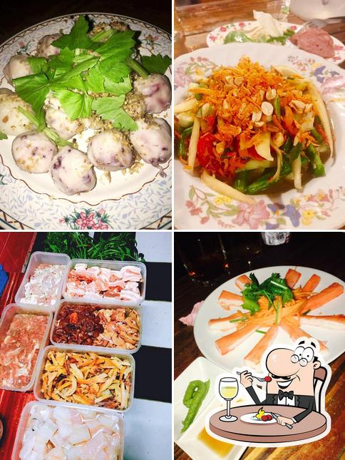 ร้านหญิงลี สราญรมย์ Cafe