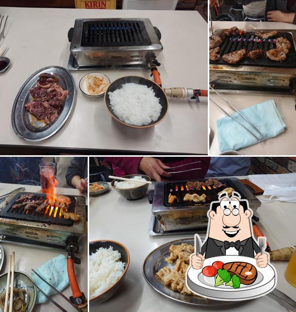 ホルモン焼小松