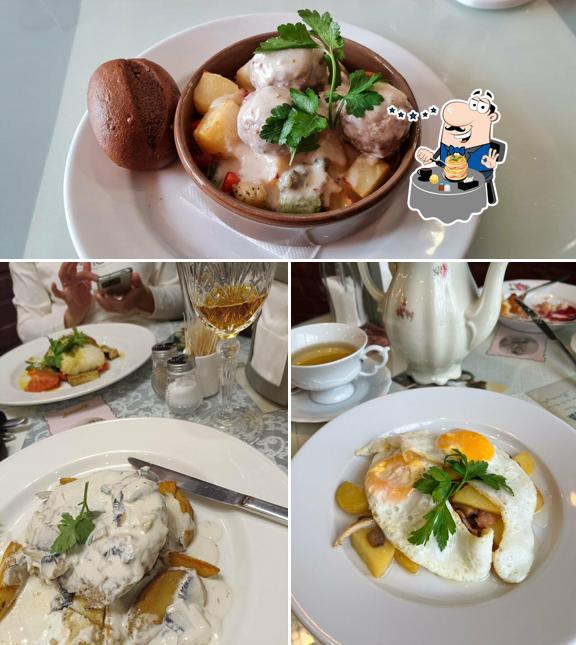 Еда в "Кафе Буфет"