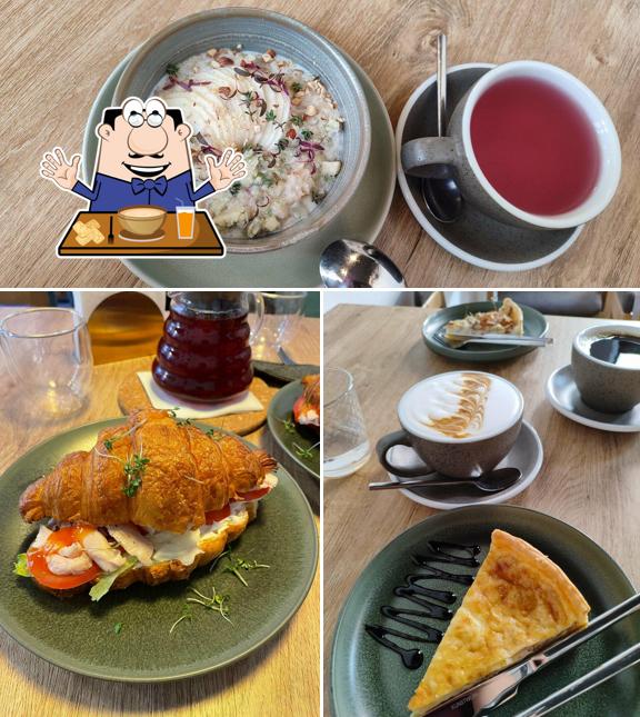 Еда в "Механика Кофе"