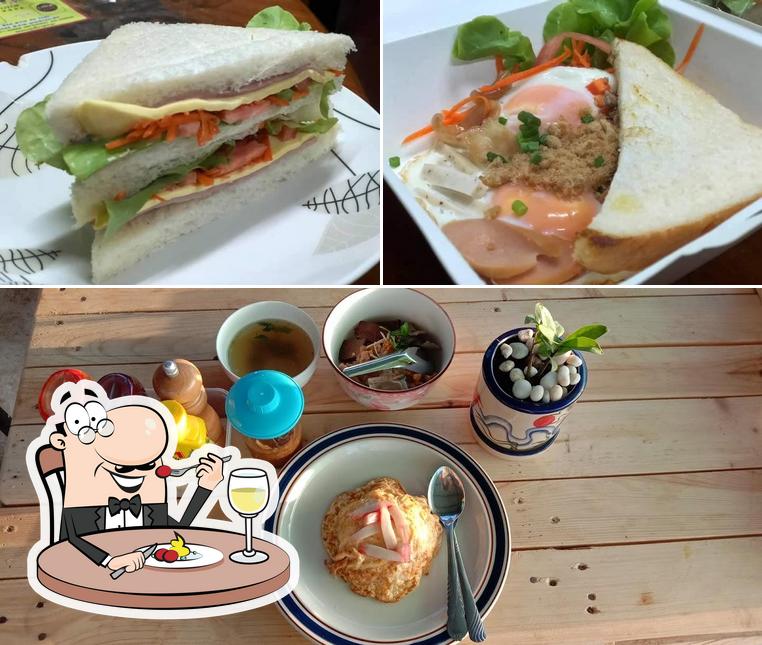เคาะไข่ By tattoo cafe