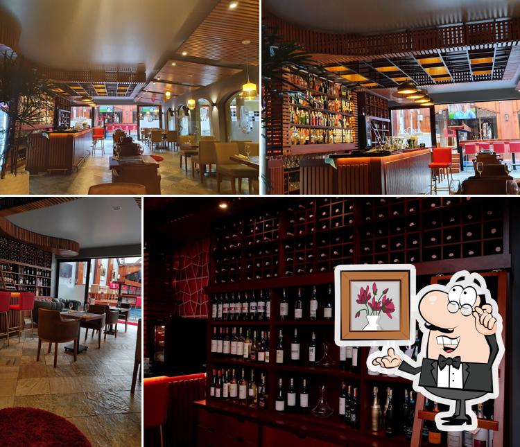INSIGNIA Bistro Lounge