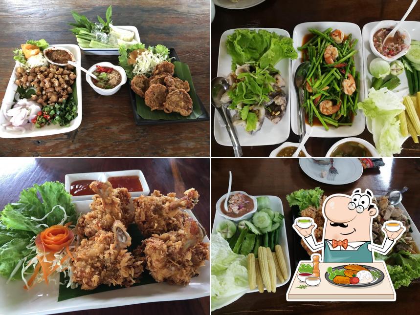 ครัวบ้านไม้-ไร่คุณมน