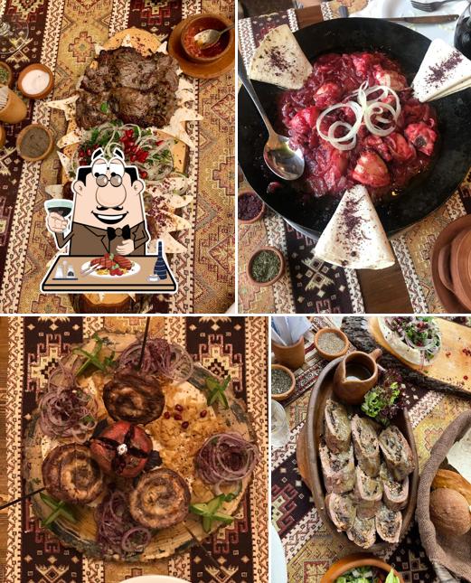Шах ресторан и Галерея