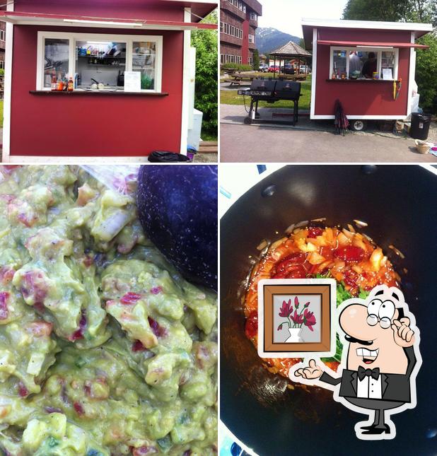 La Chicana Chimichangas del Sol