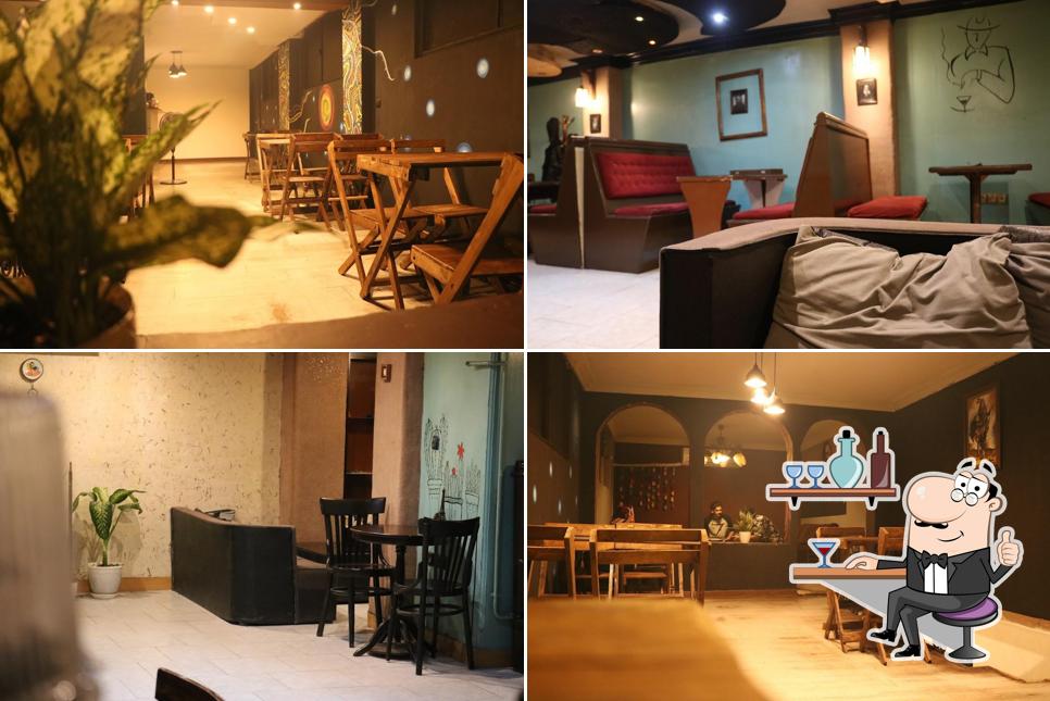 Theater Rasht Cafe